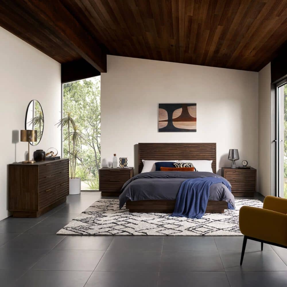 Simple bedroom design by choosing a brown matching furniture set 